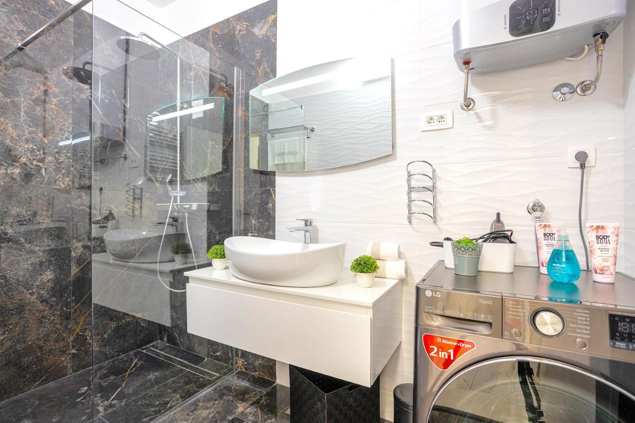 ספליט Lux Holiday Apartment Tony @ 10 Min Znjan Beach מראה חיצוני תמונה