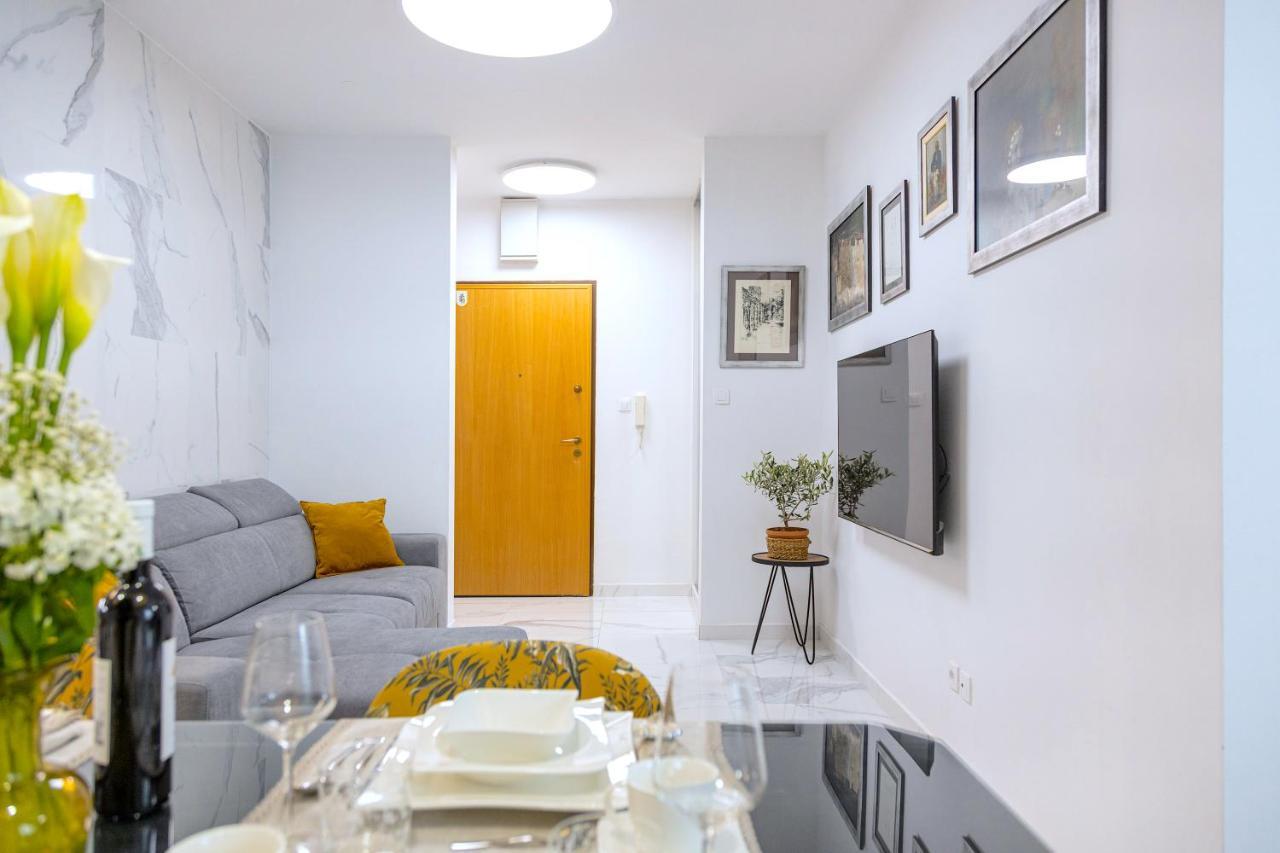 ספליט Lux Holiday Apartment Tony @ 10 Min Znjan Beach מראה חיצוני תמונה
